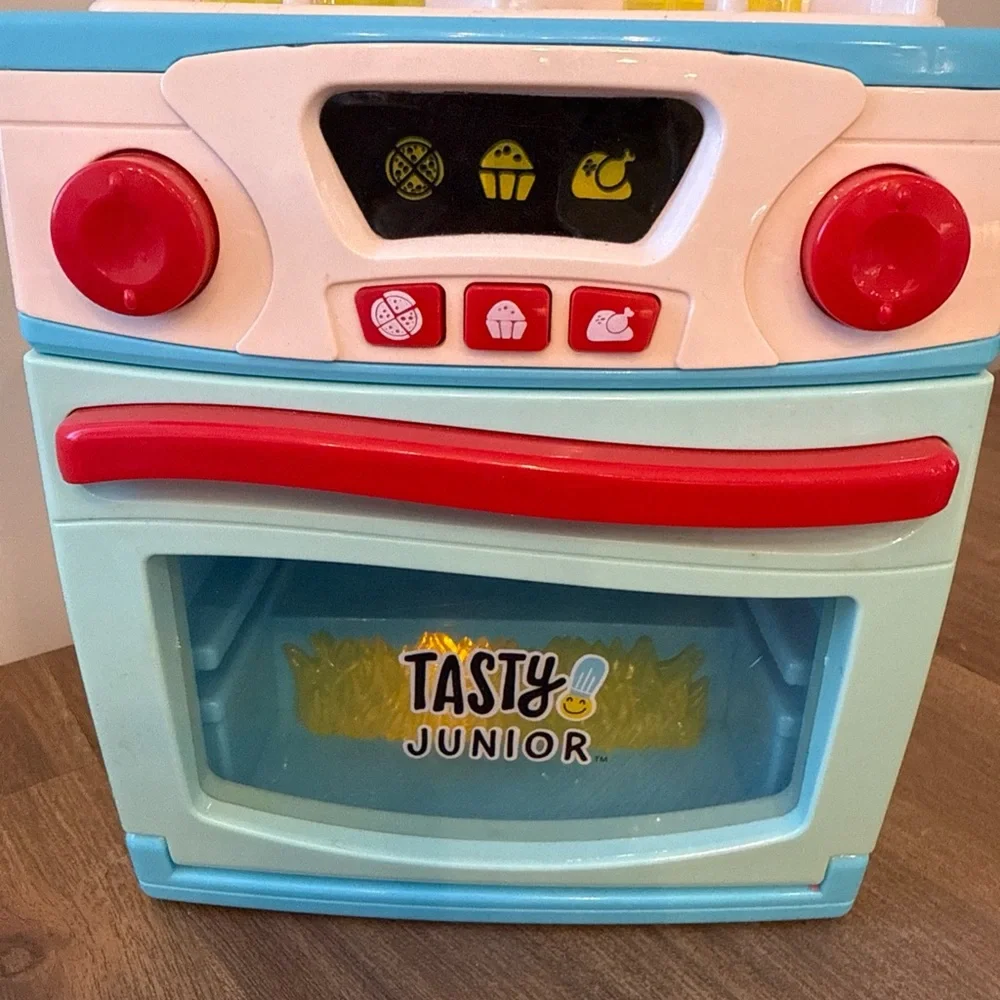 Tasty Junior Play Oven Kitchen Toy with Working Lights & Sound Preowned Tested